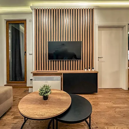 Blackland Apartmán *